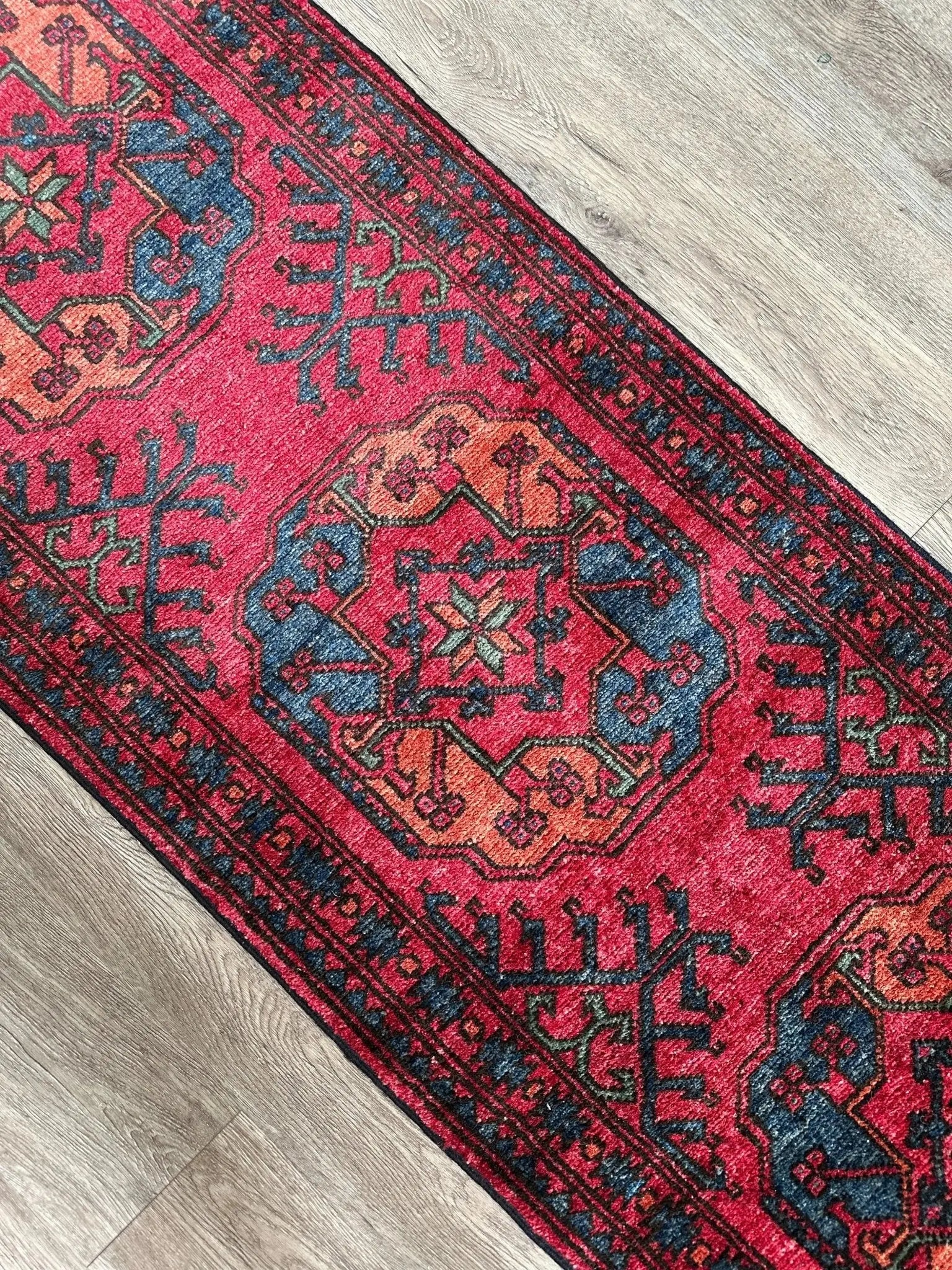 New Hand Knotted Runner # 3151 | 1' 9