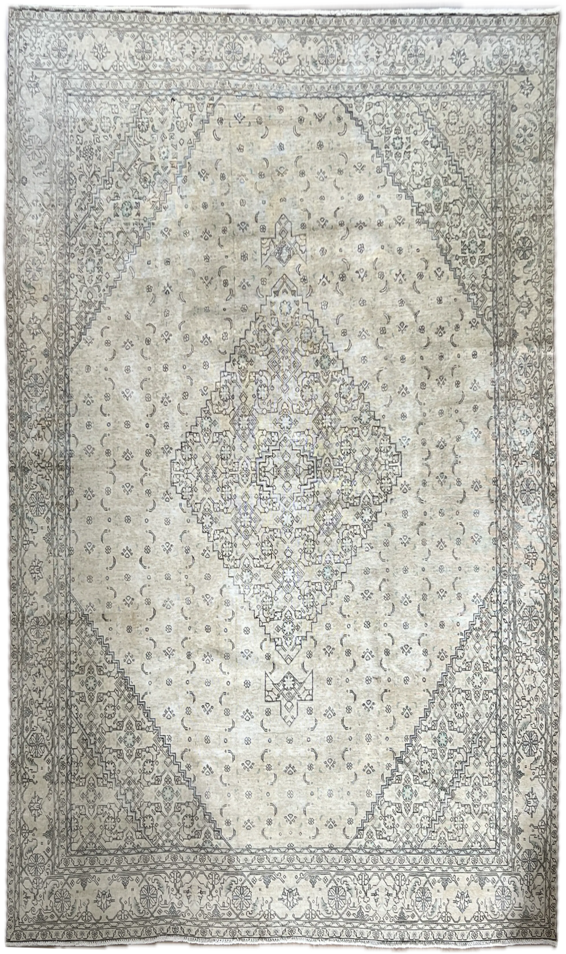 Vintage Hand Knotted Rug # 3391 | 9’ 7” x 12’ 1” Krazy For Rugs