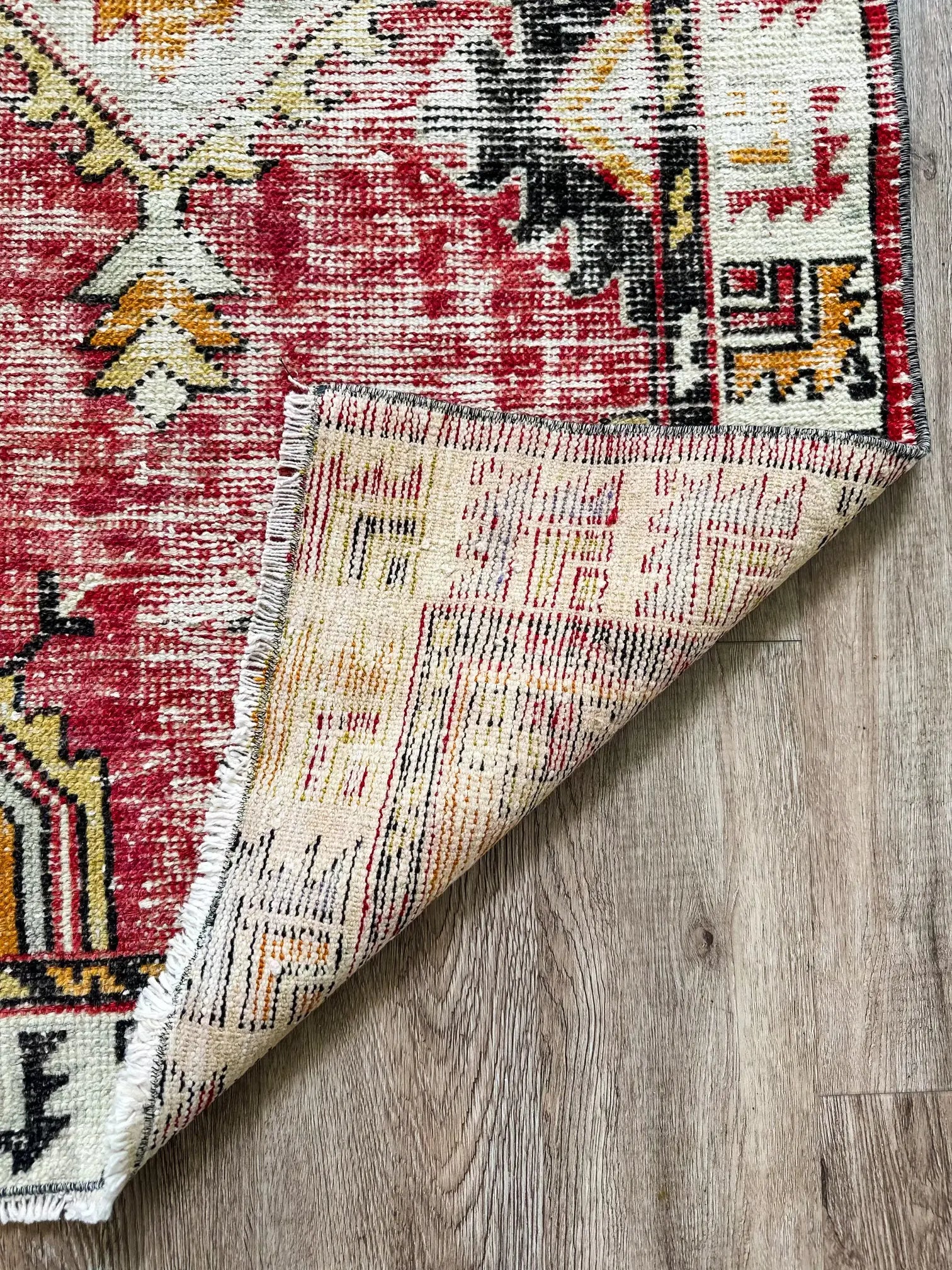 Vintage Hand Knotted Rug # 2185 | 2' 8