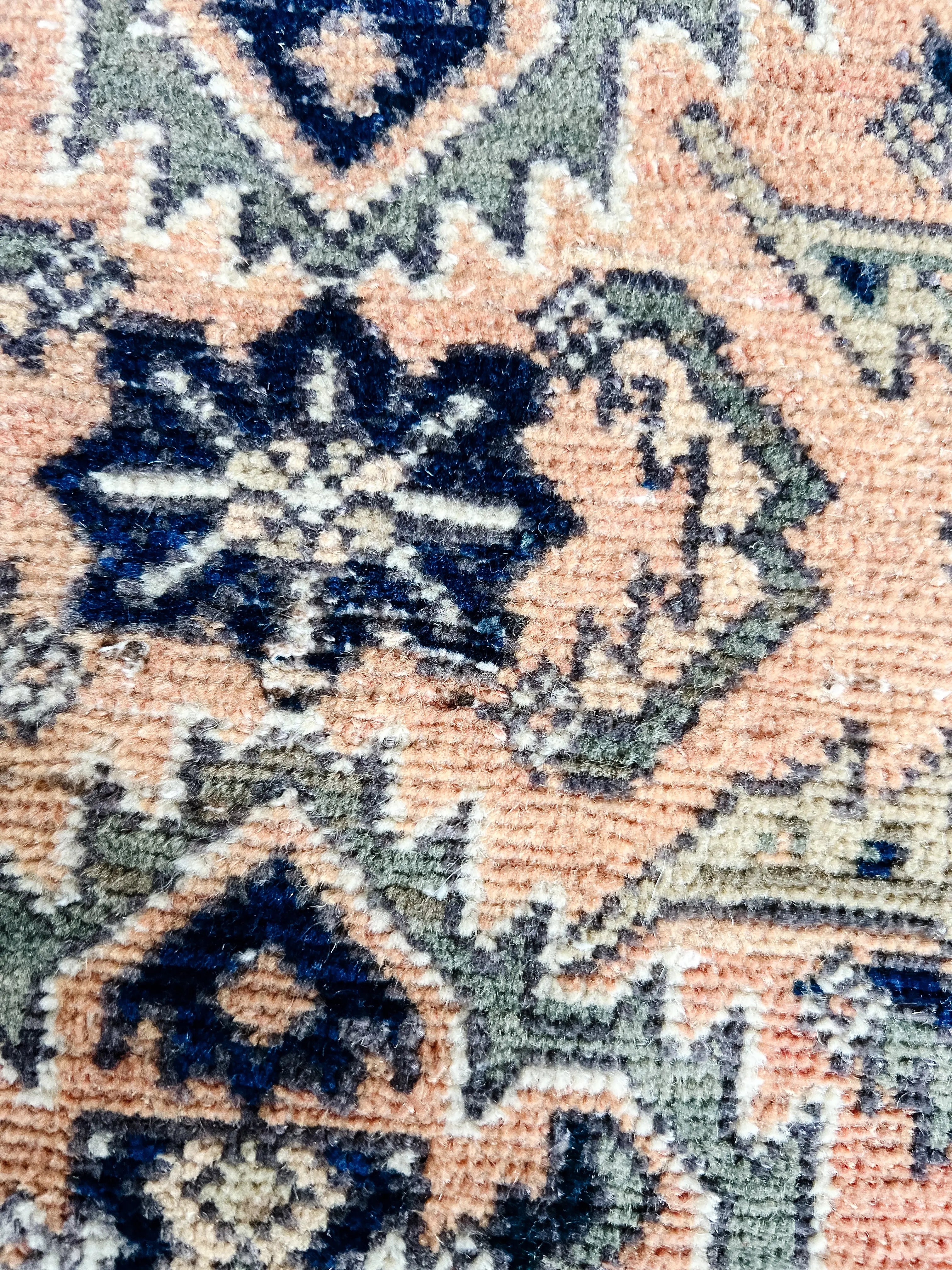 Vintage Hand Knotted Rug # 3252 | 6' 11