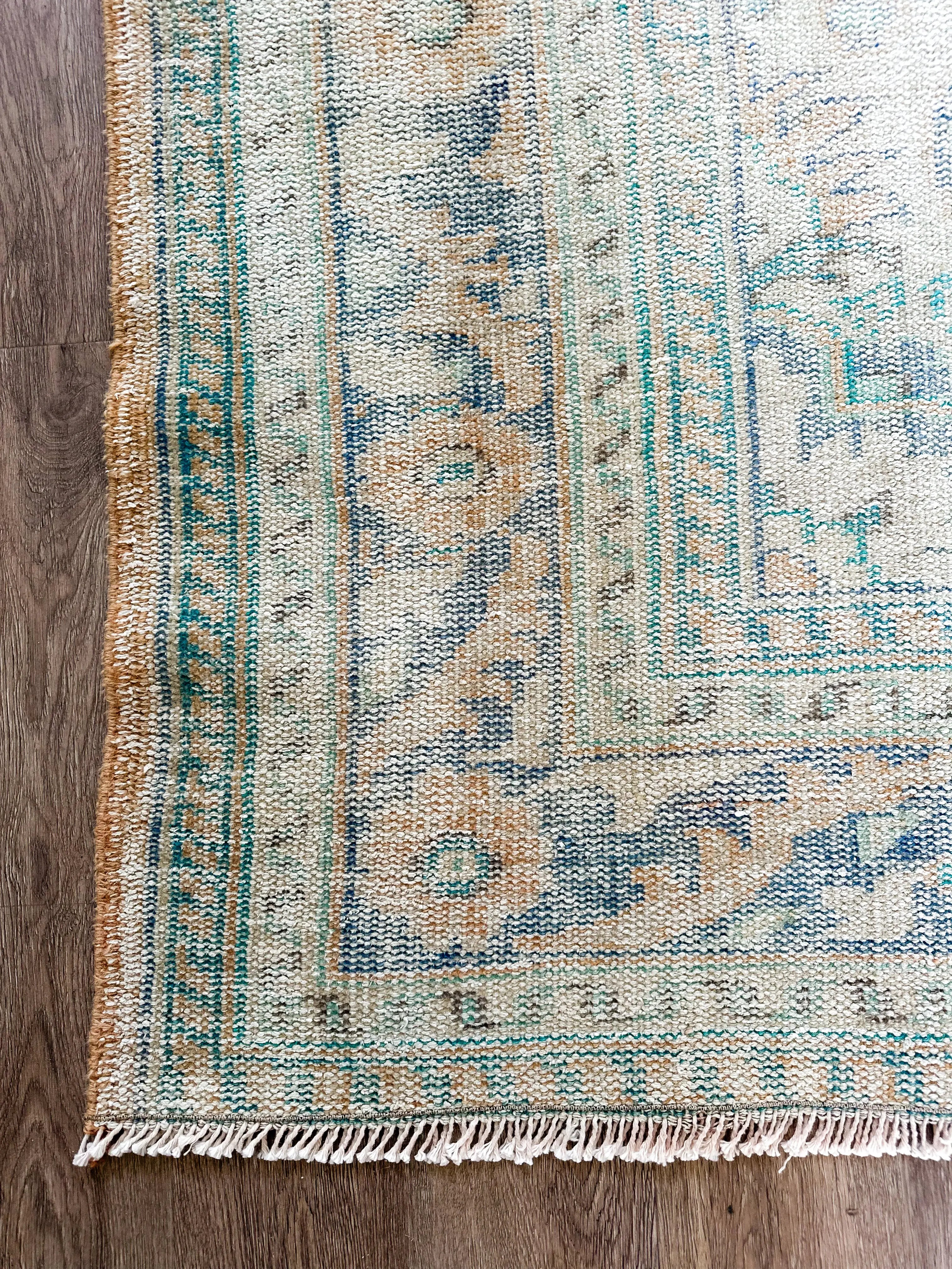 Vintage Hand Knotted Rug # | 6' 7