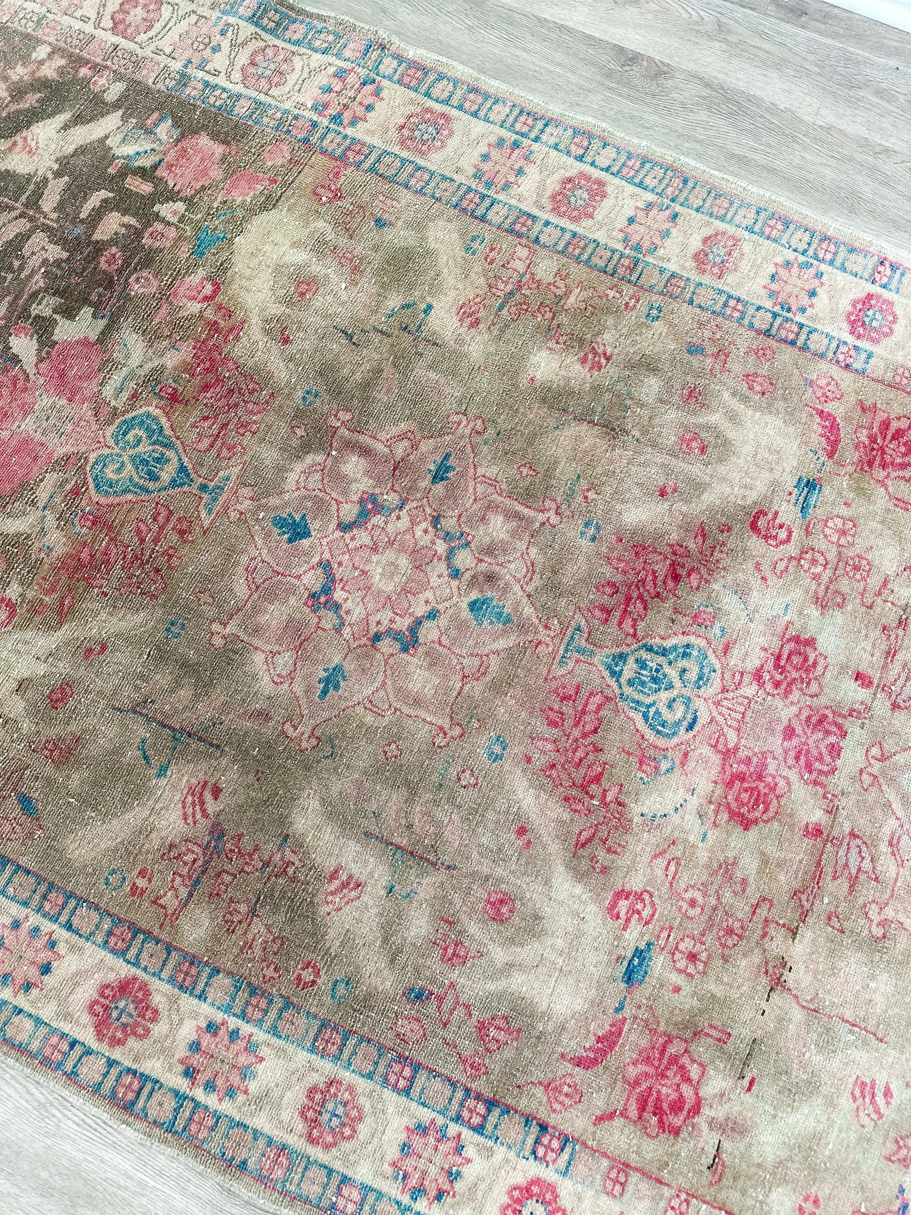 Vintage Rug # 3205 | 4' 6