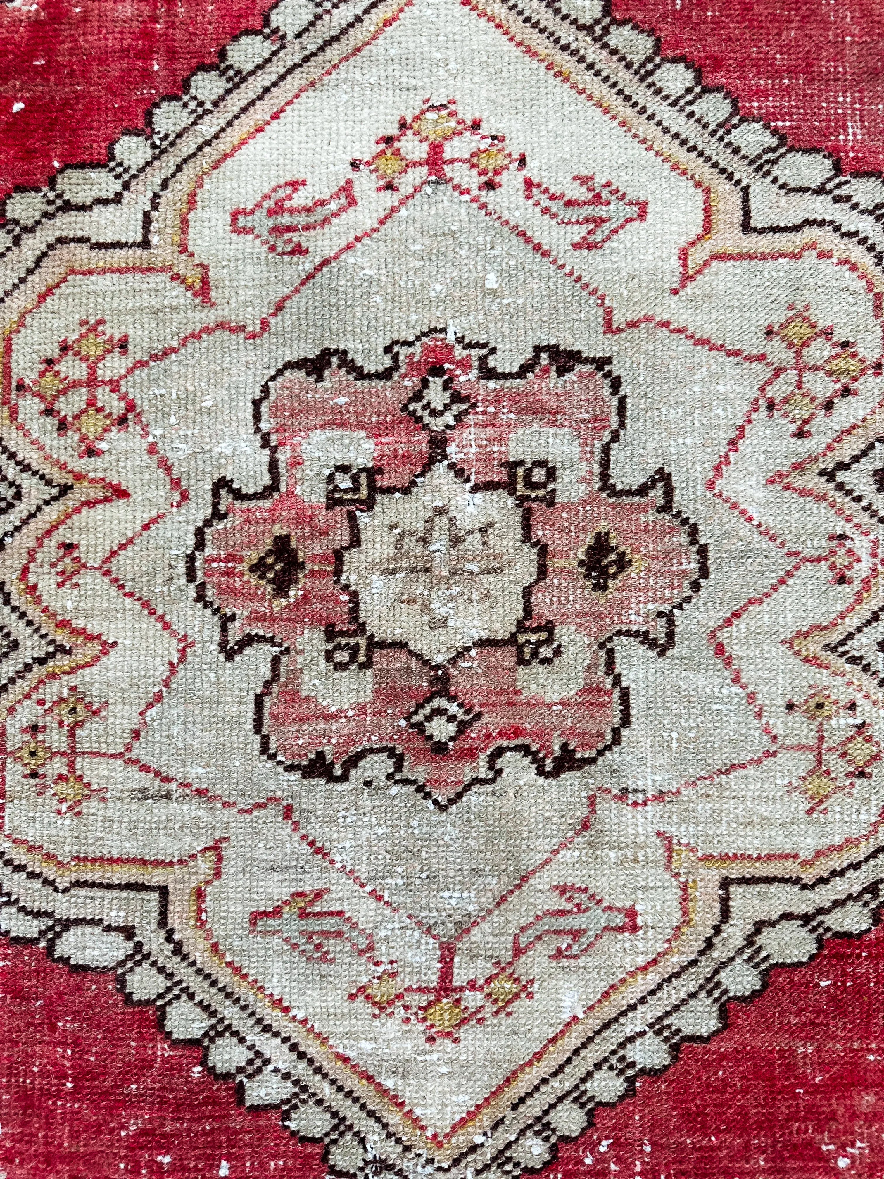 Vintage Rug # 3216 | 3' x 4' 11