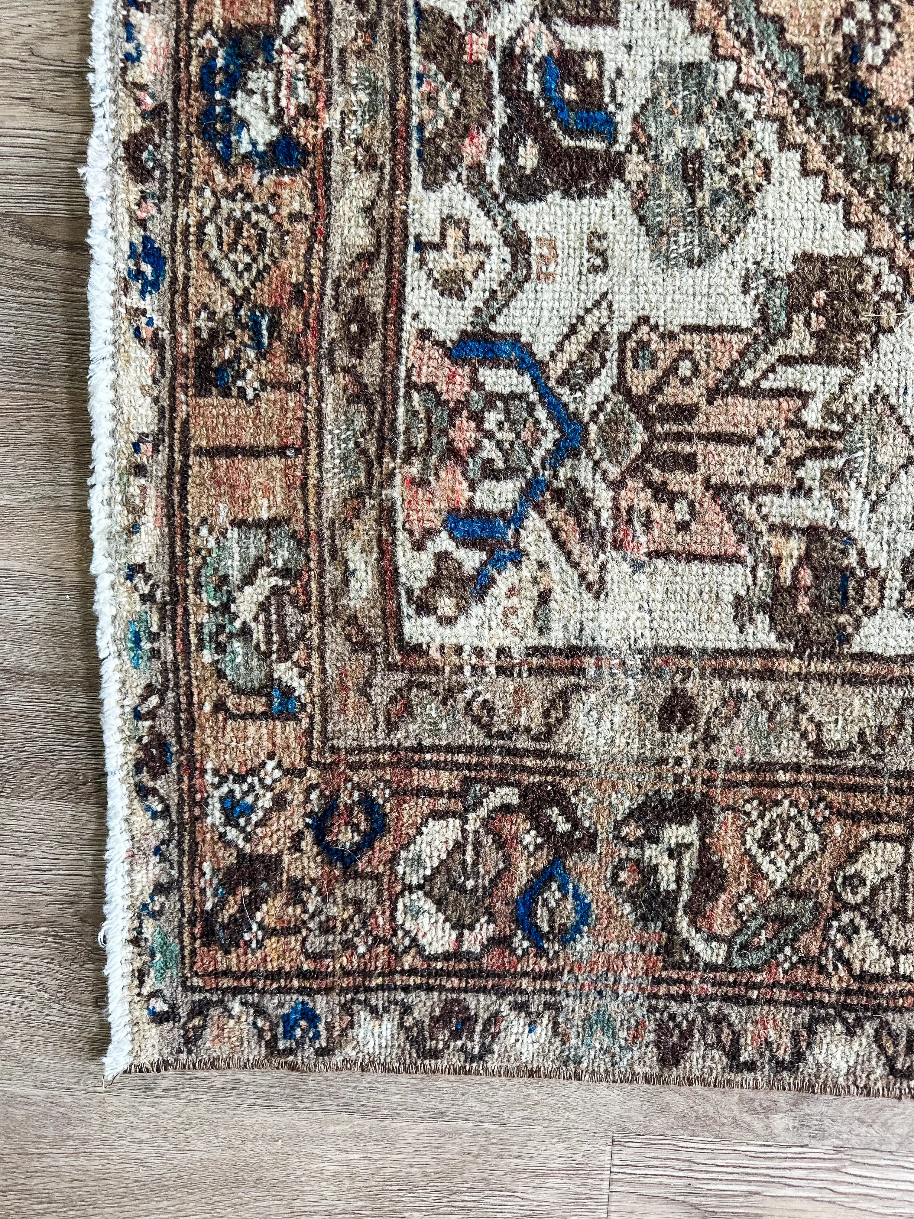 Vintage Rug # 3222 | 4' x 6' 4