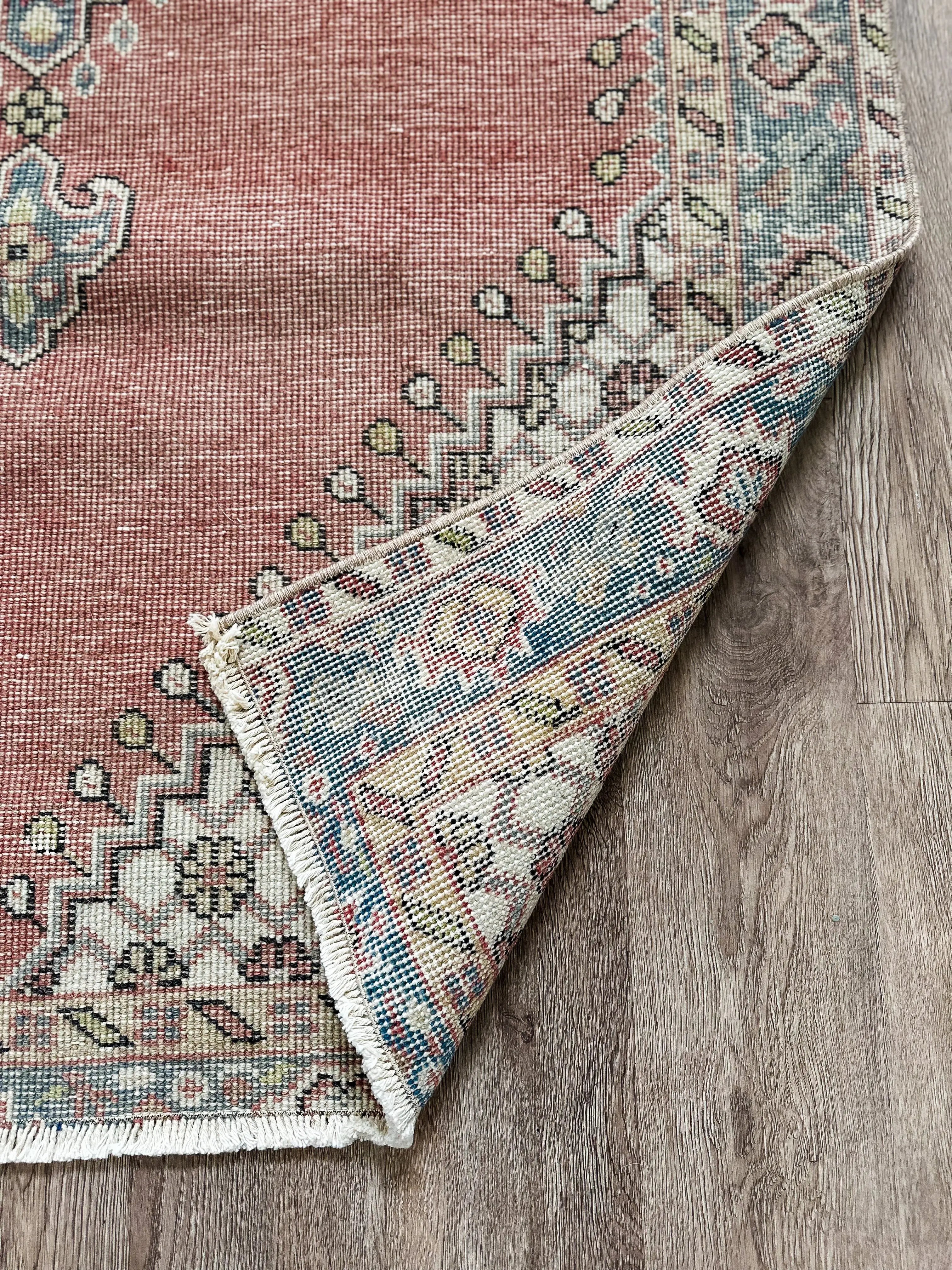 Vintage Rug # 3224 | 3' 10