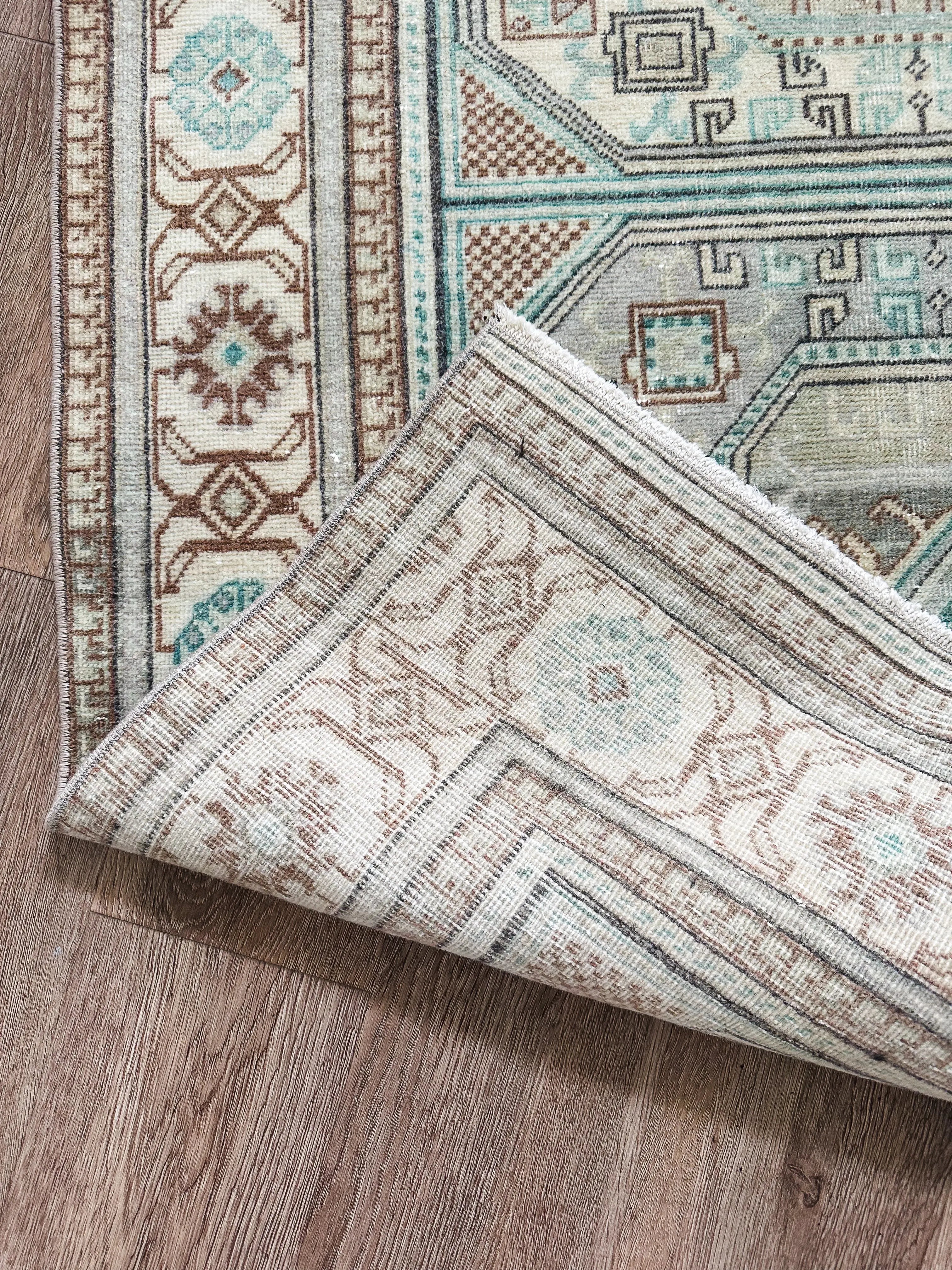 Vintage Rug # 3254 | 3' 1