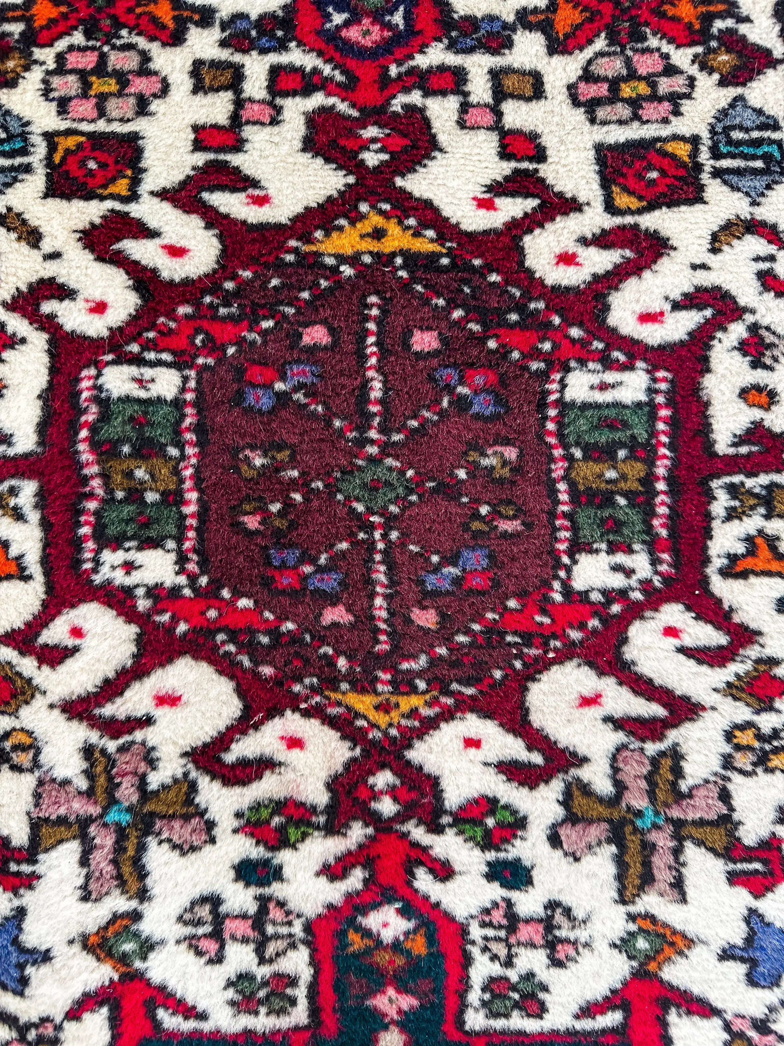 Vintage Rug # 3257 | 2' 1