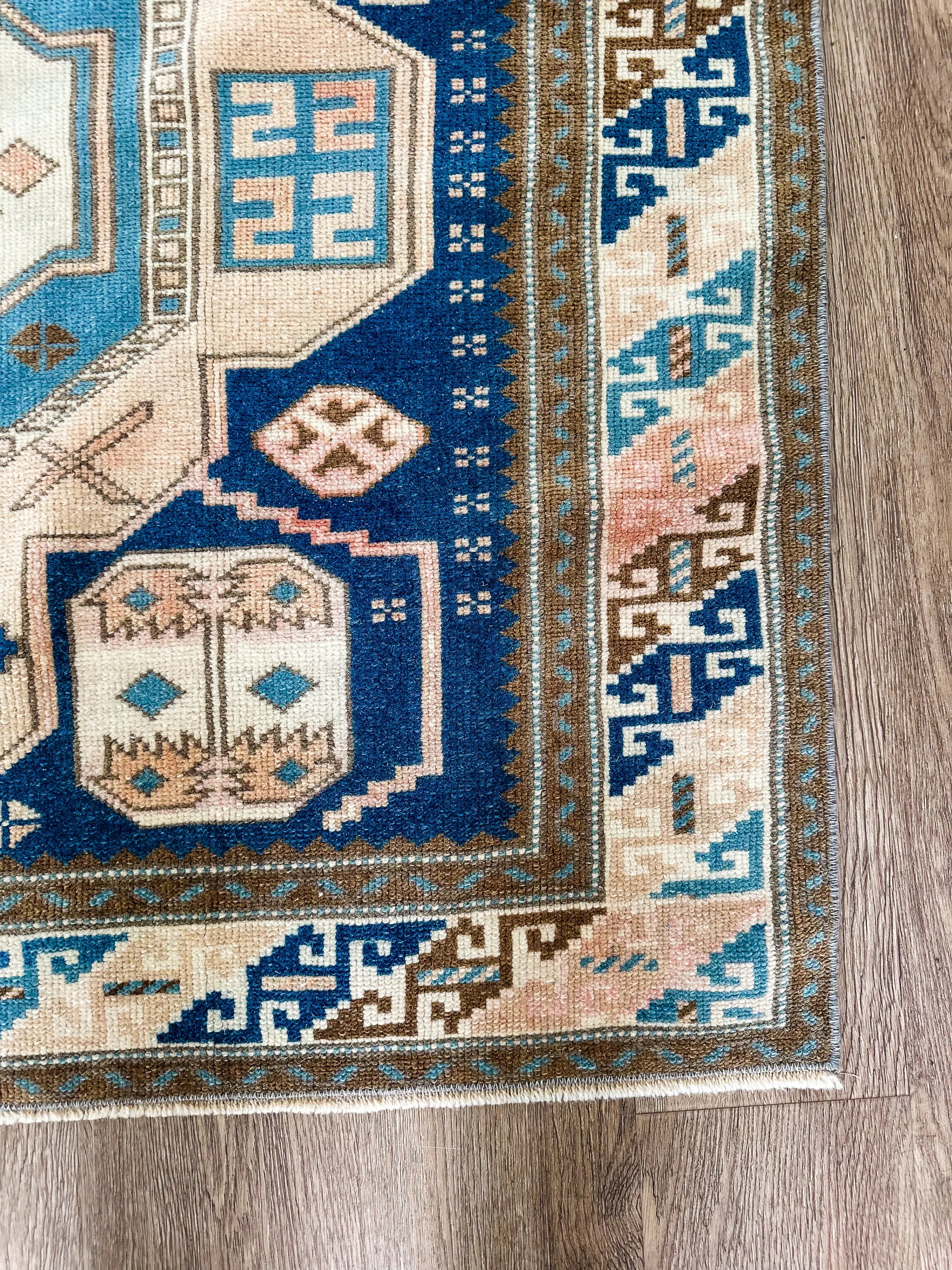 Vintage Rug # 3272 | 3' 4