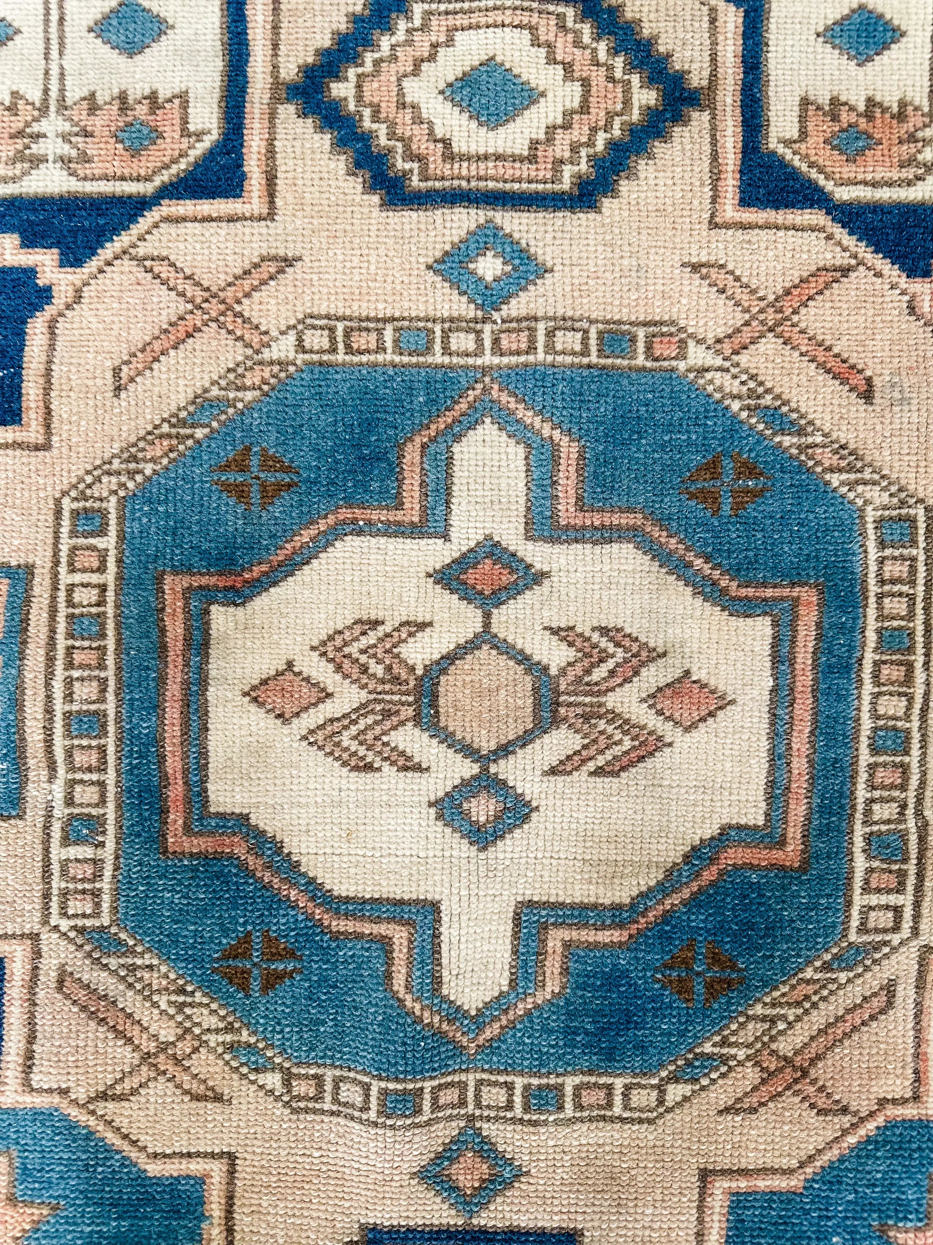 Vintage Rug # 3272 | 3' 4