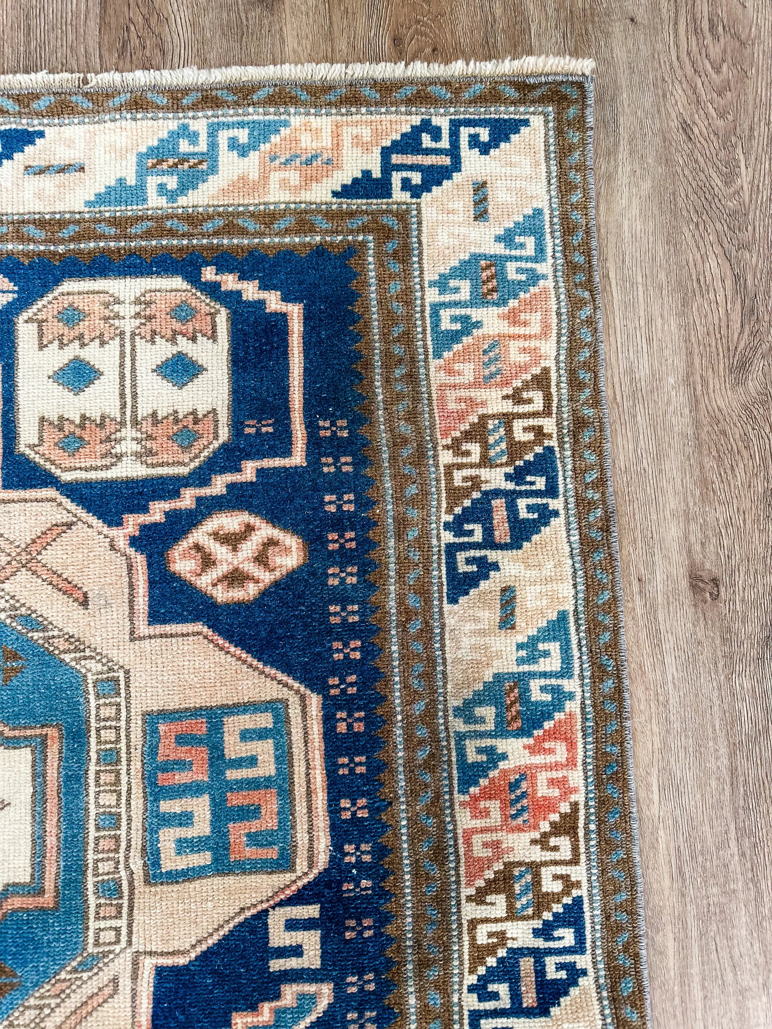 Vintage Rug # 3272 | 3' 4