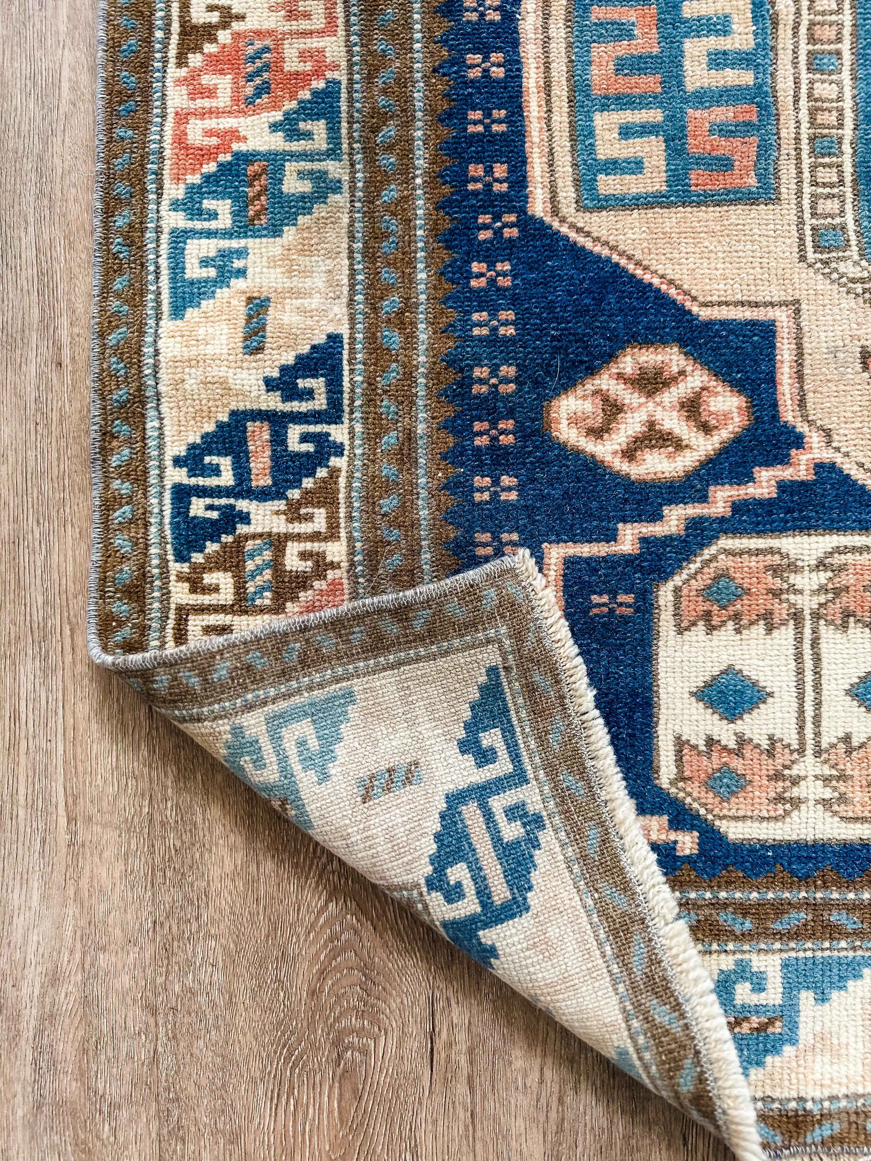 Vintage Rug # 3272 | 3' 4