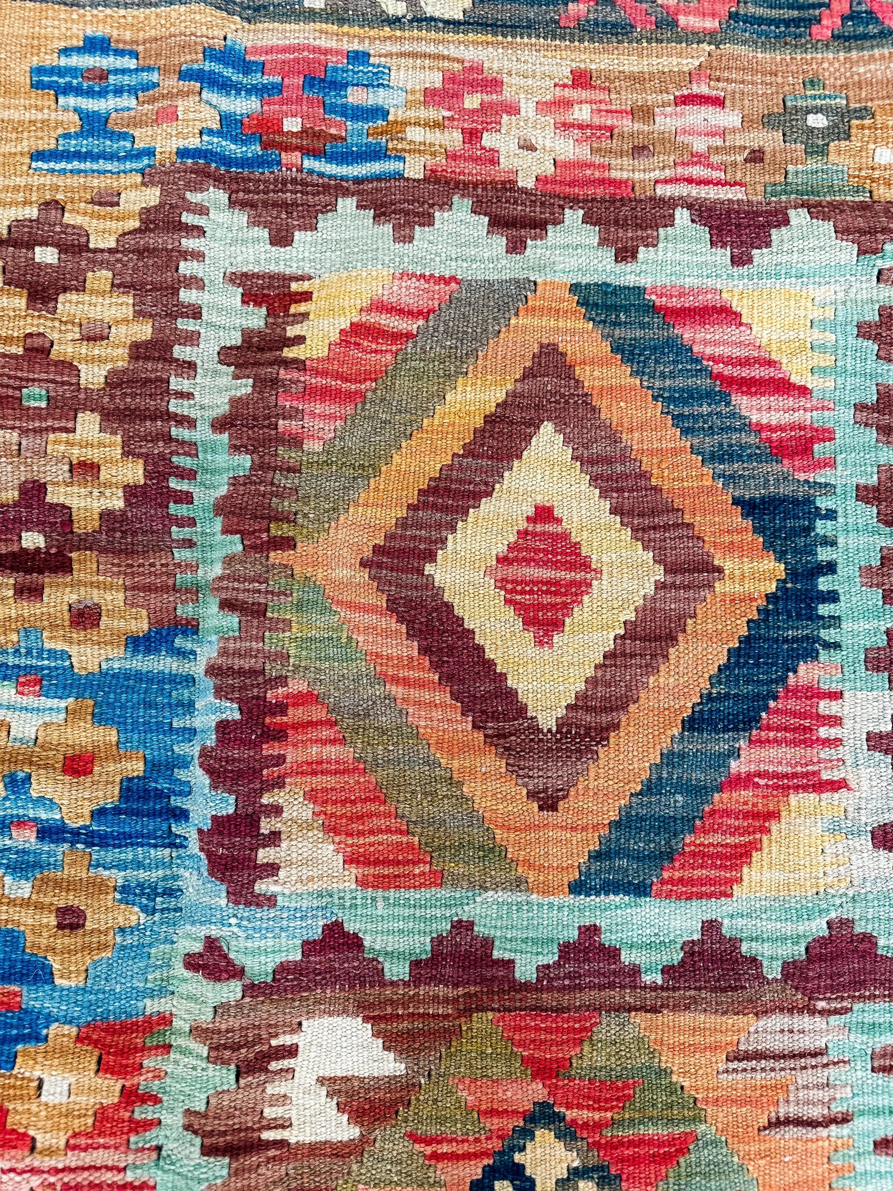 Vintage Rug # 3290 | 5' 2