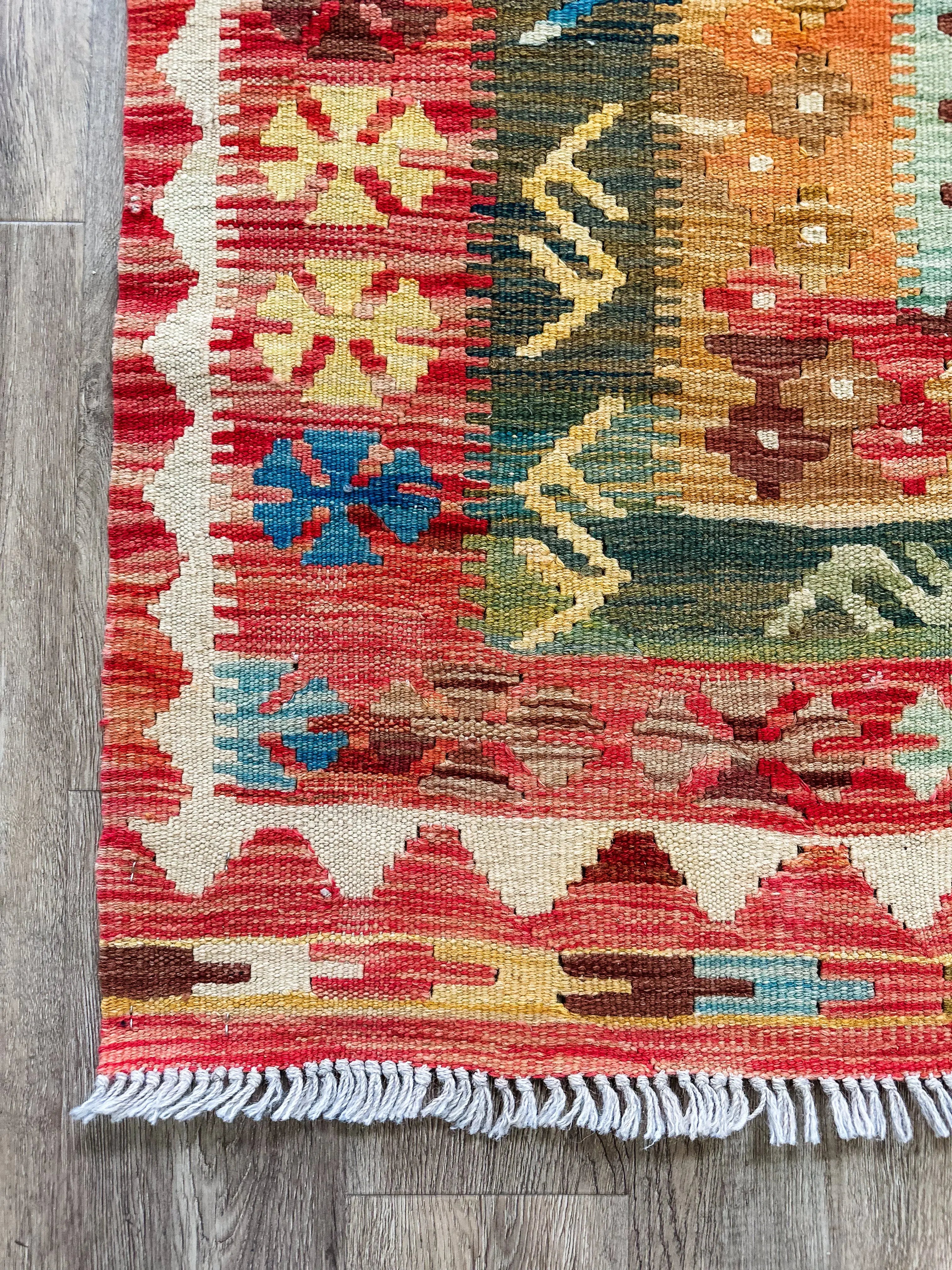 Vintage Rug # 3290 | 5' 2