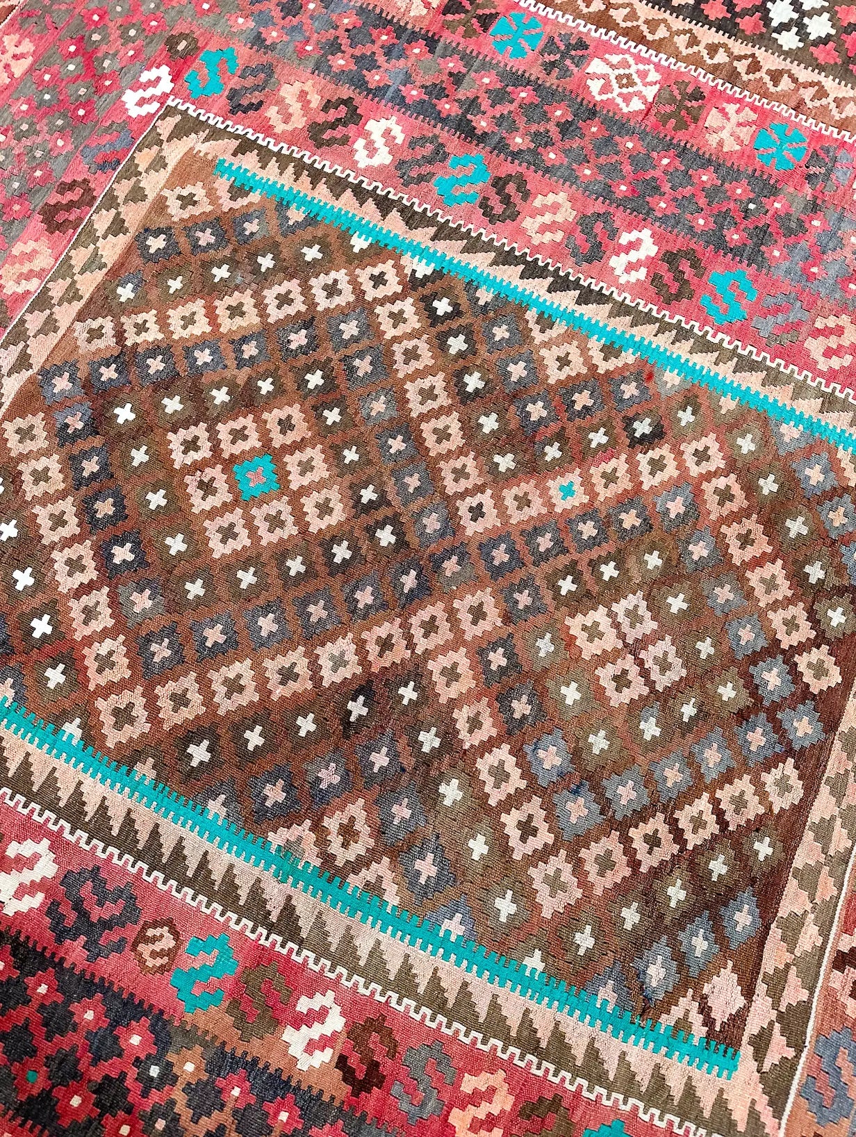 Vintage Rug # 3291 | 8' x 8' 7