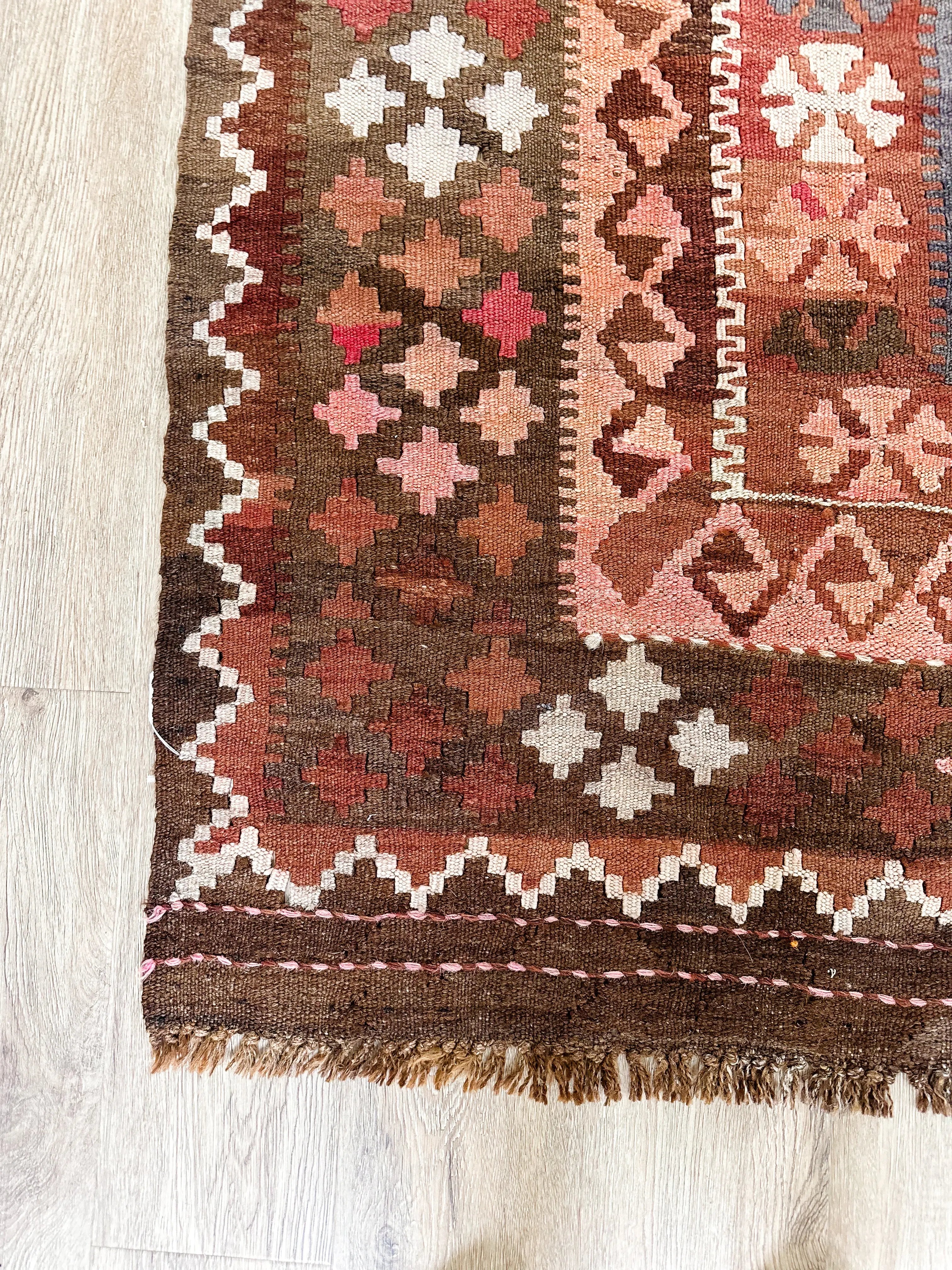 Vintage Rug # 3291 | 8' x 8' 7