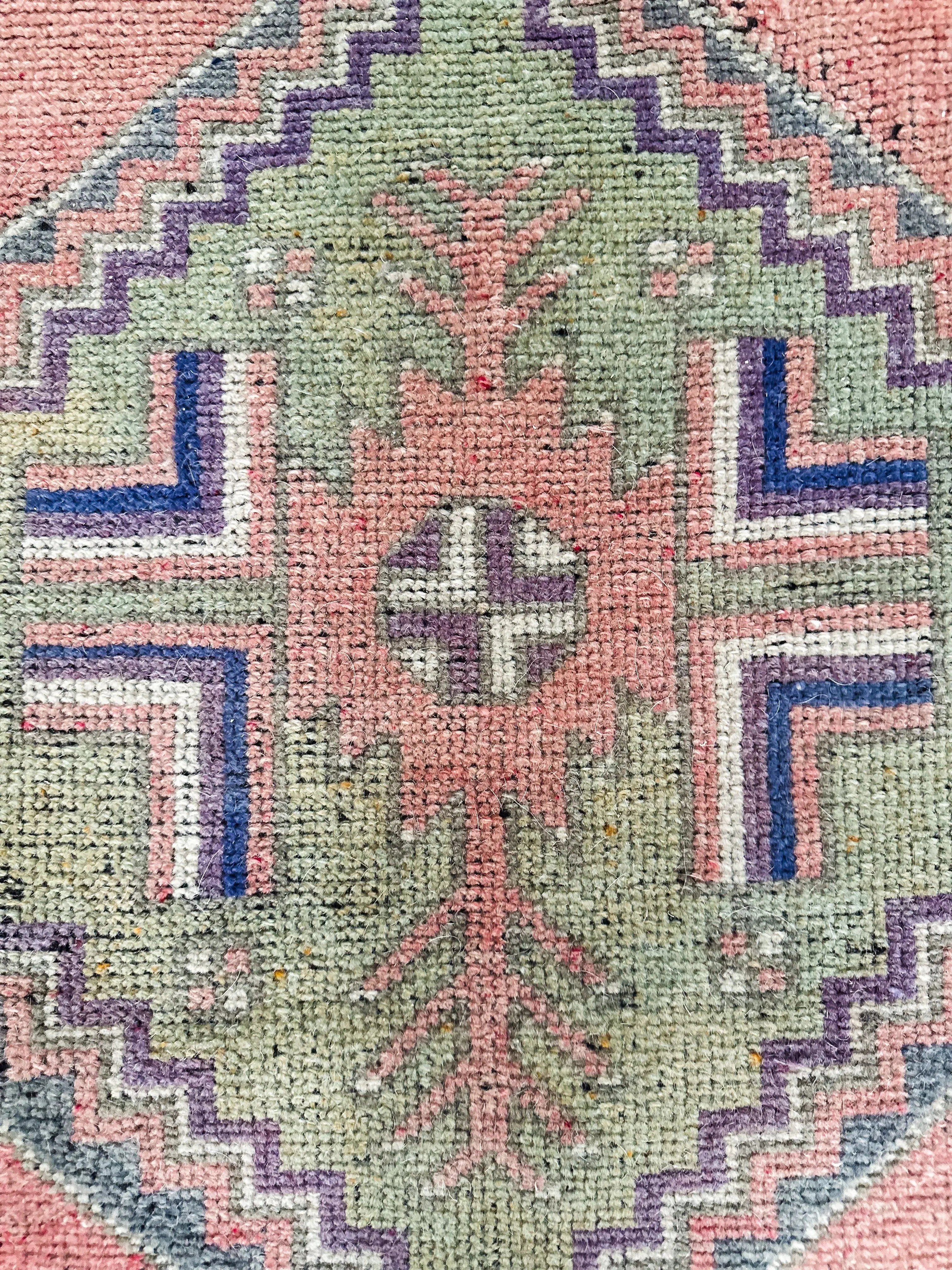 Vintage Rug # 3303 | 3'6