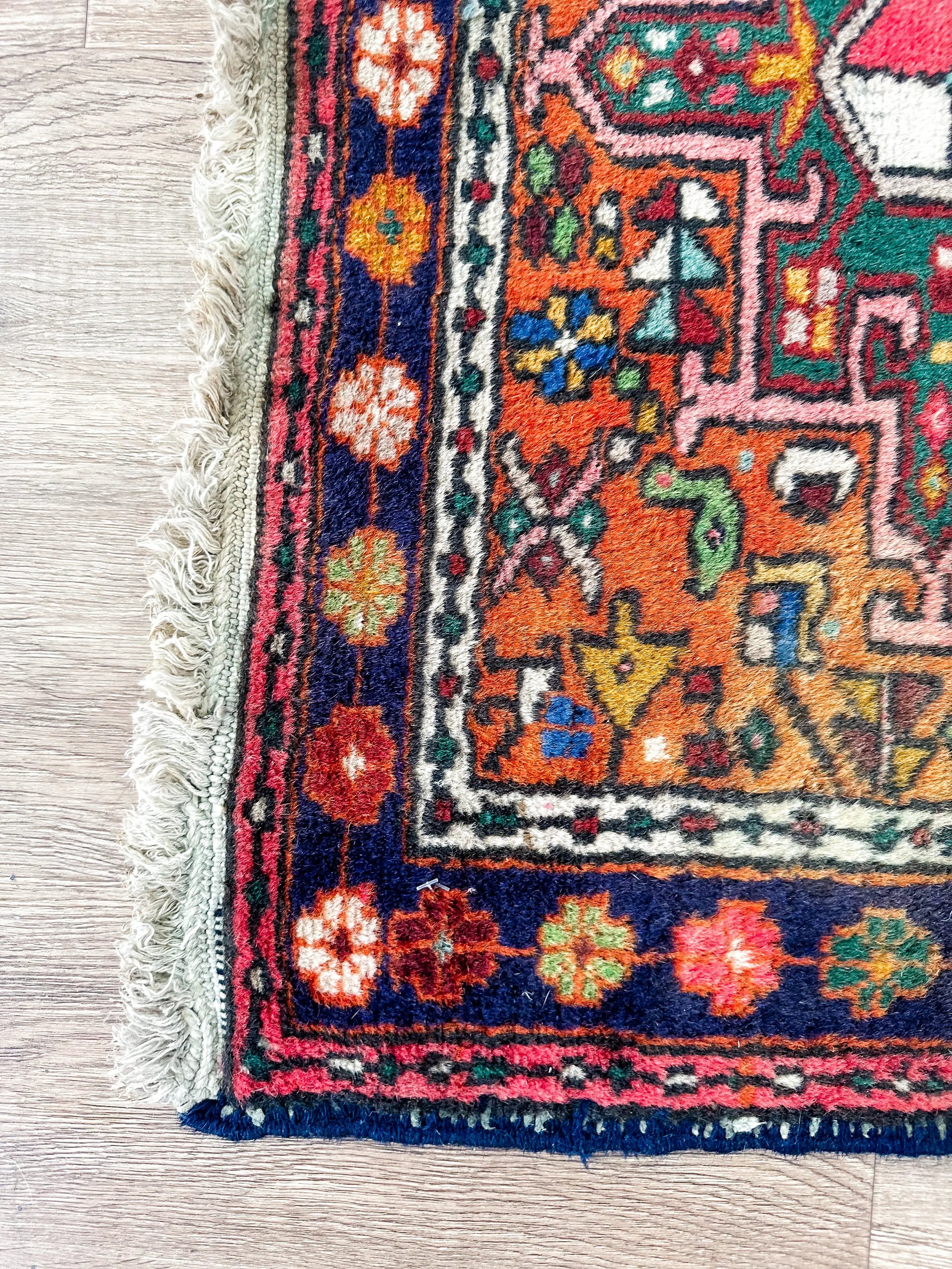 Vintage Rug # 3336 | 2’ 6” x 3’ 6” Krazy For Rugs