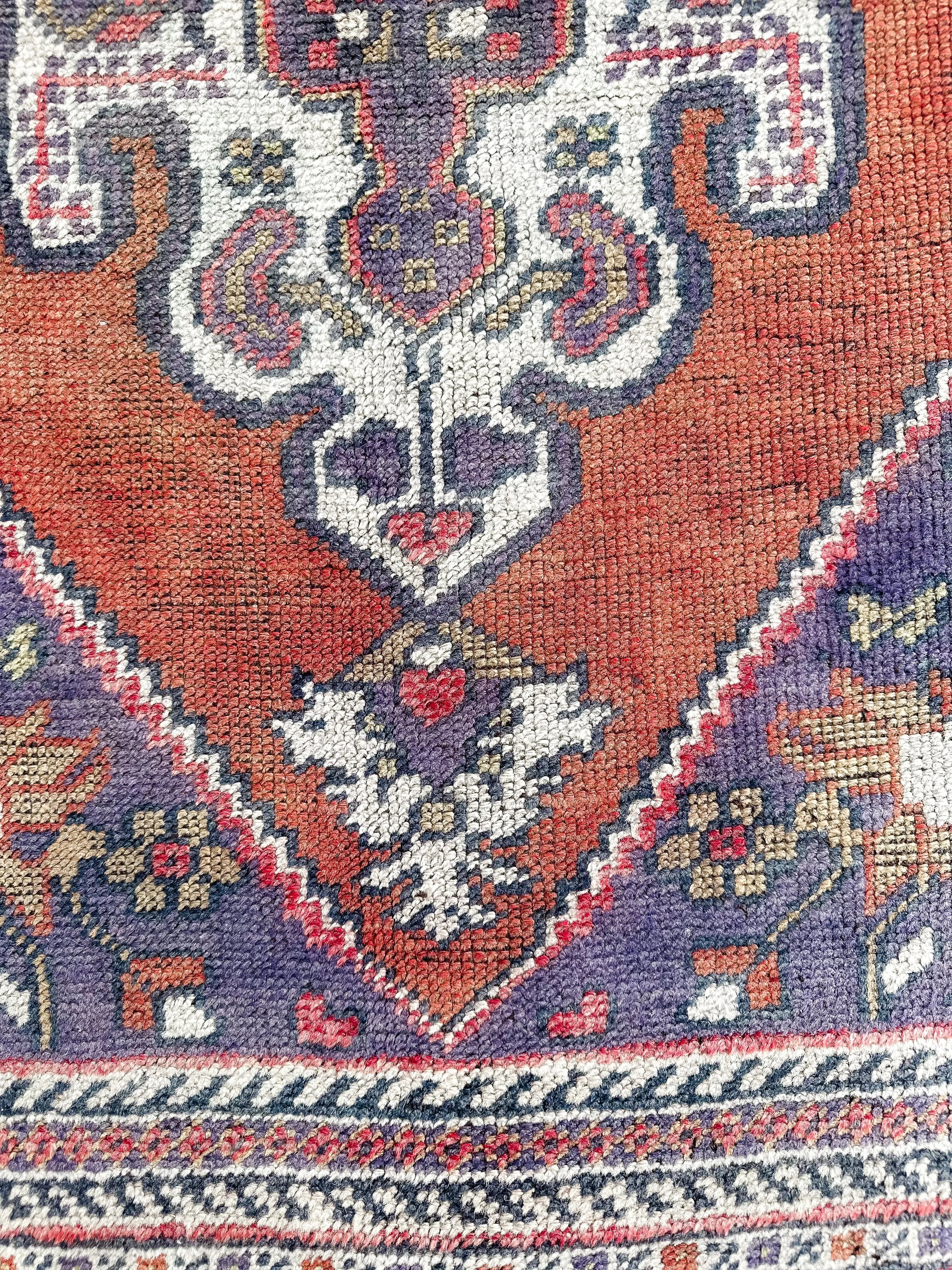 Vintage Rug # 3413 | 4' 2