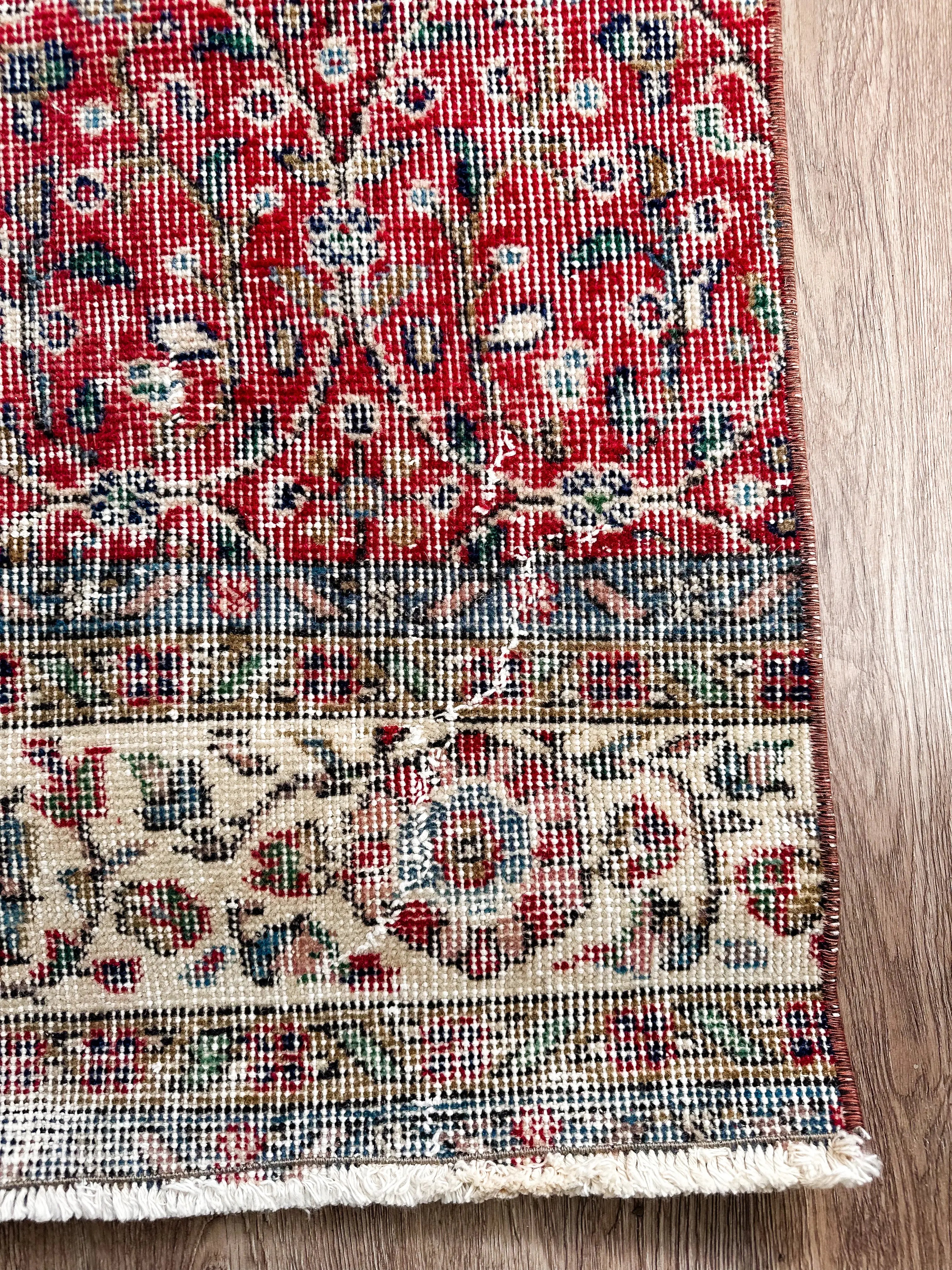 Vintage Rug # 3414 | 4' 7