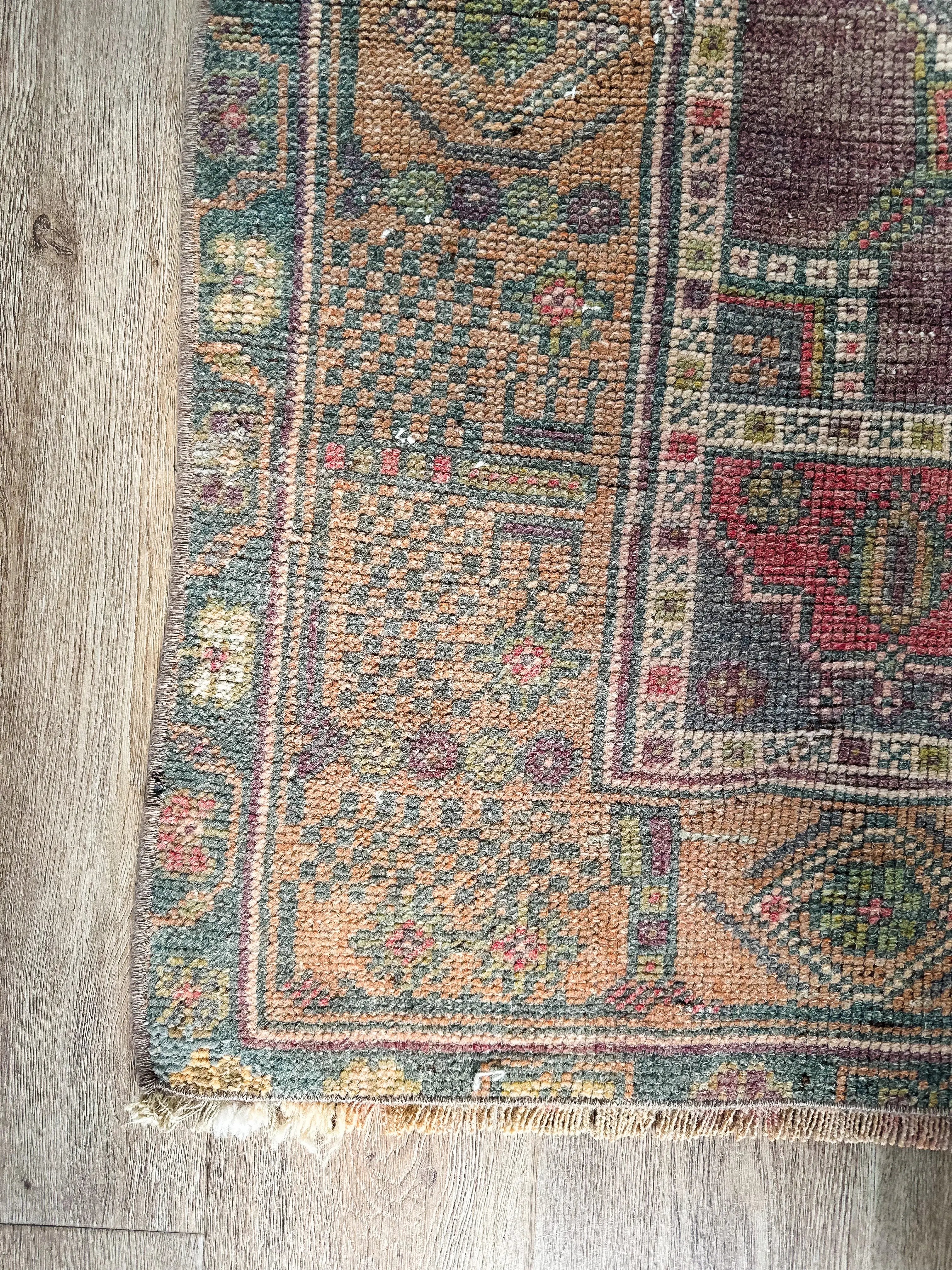 Vintage Rug # 4308 | 3' 8