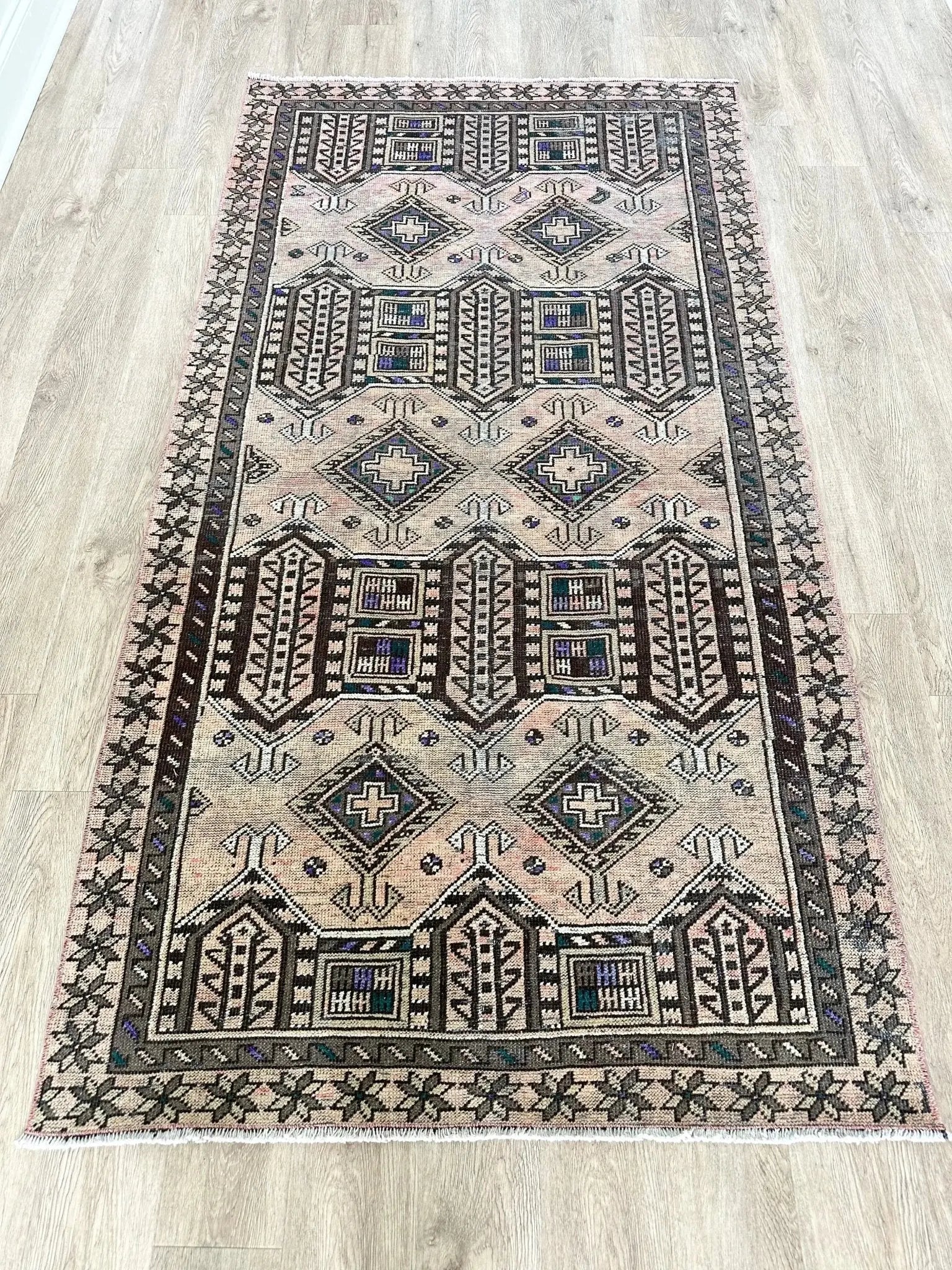 Vintage Rug # 3148 | 3' 7