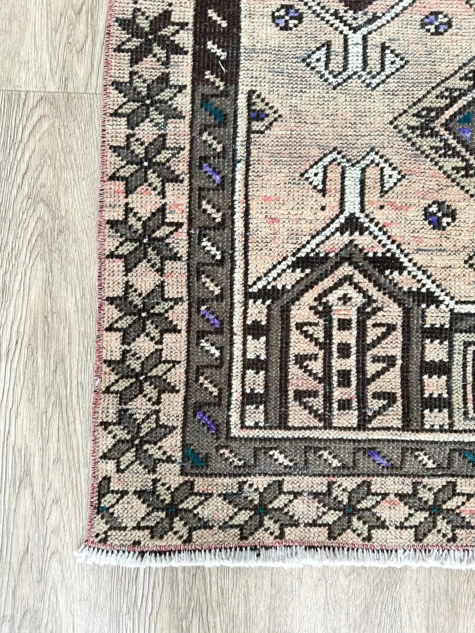 Vintage Rug # 3148 | 3' 7